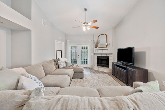 property at 3568 Raintree Ln