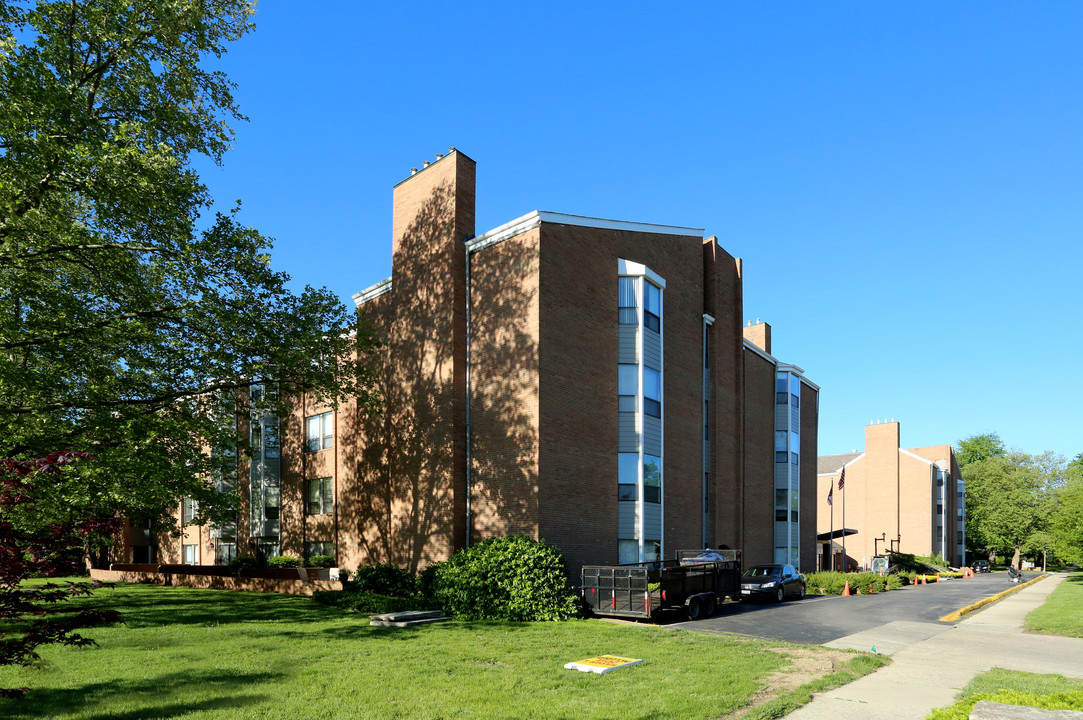 BEXLEY HOUSE in Columbus, OH - Foto de edificio