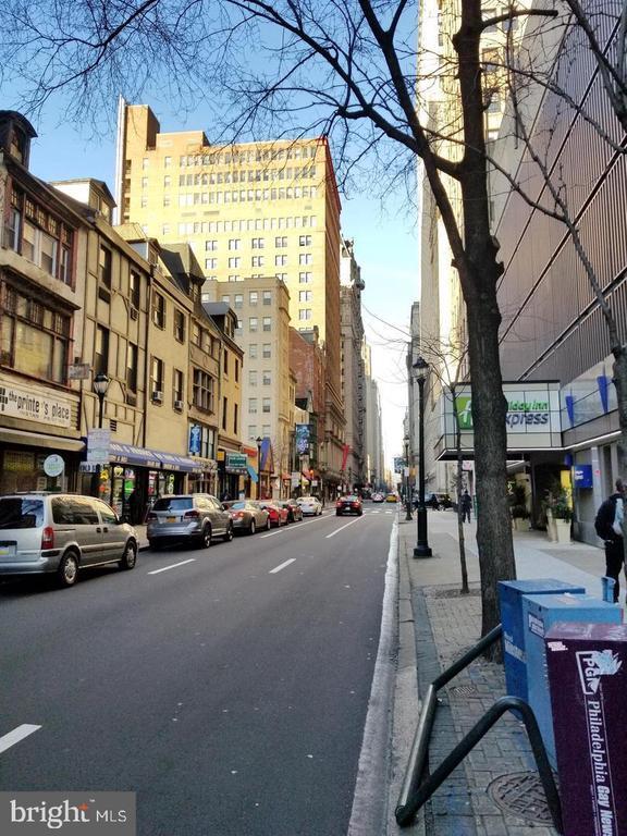 property at 1304 Walnut St