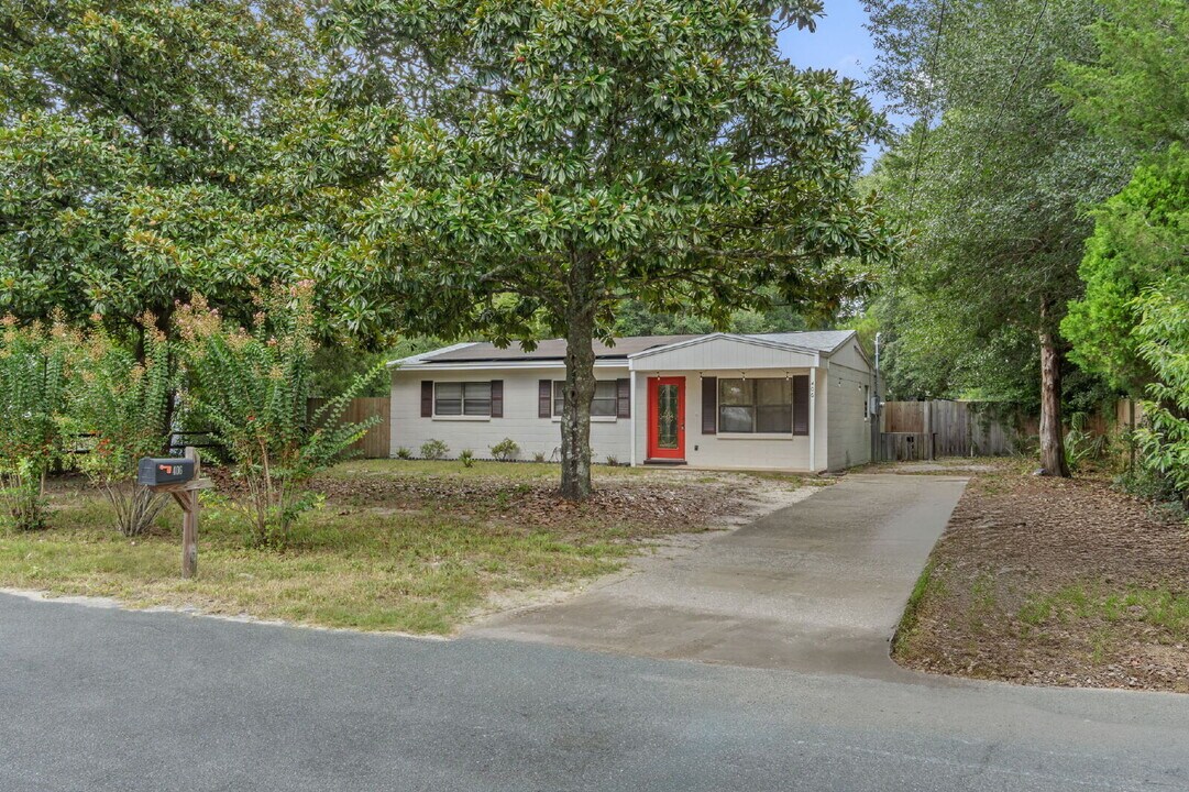 406 Ed St in Fort Walton Beach, FL - Building Photo