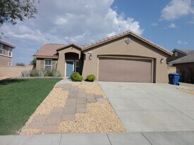 38218 Armstrong Dr in Palmdale, CA - Building Photo