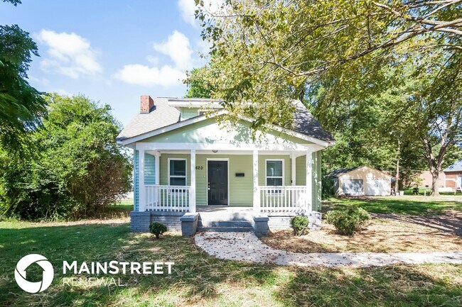 property at 2620 Midland Ave