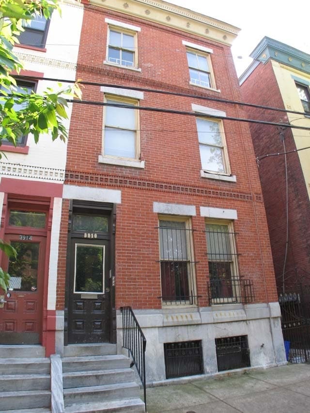 3916 Pine St, Unit 1 in Philadelphia, PA - Building Photo - Building Photo