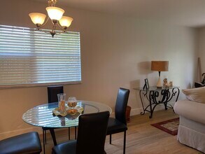 146 Seville H in Delray Beach, FL - Building Photo - Building Photo