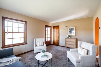 2411 W Mill Rd in Glendale, WI - Building Photo - Building Photo