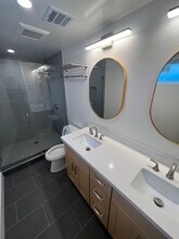 847 N Ridgewood Pl in Los Angeles, CA - Building Photo - Building Photo