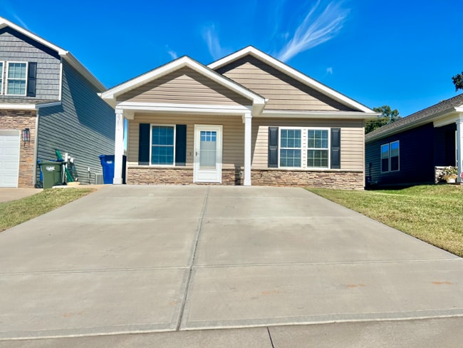 property at 2550 Snow Creek Rd NE