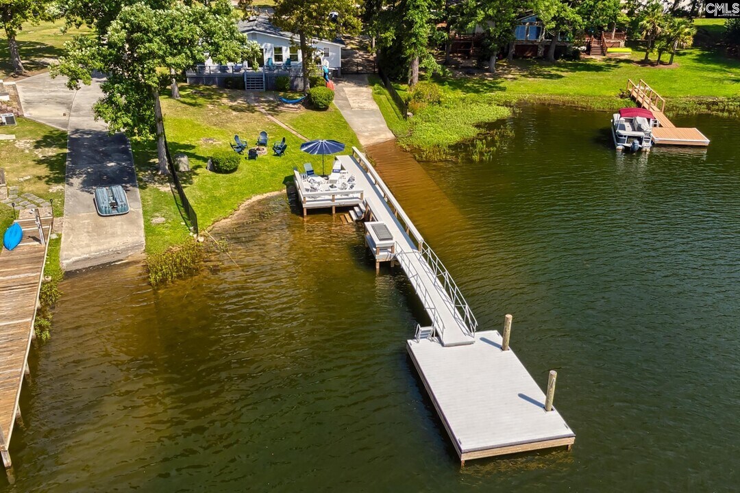 435 State Rd S-32-1194 in Chapin, SC - Building Photo