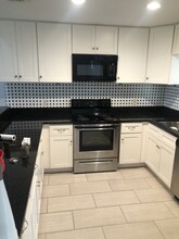 18567 Dogwood Rd in Ft. Myers, FL - Building Photo - Building Photo
