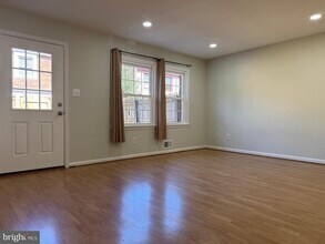 3137 Cedar Grove Dr in Fairfax, VA - Building Photo - Building Photo