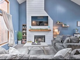 7 Pevero Dr in Vernon, NJ - Building Photo