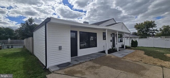 702 Beaumont Rd in Fairless Hills, PA - Building Photo - Building Photo
