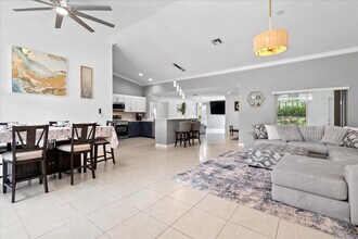 16931 78th Rd N in Loxahatchee, FL - Foto de edificio - Building Photo