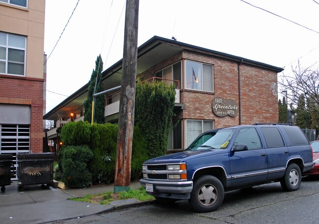 East Greenlake Apartments in Seattle, WA - Foto de edificio - Building Photo