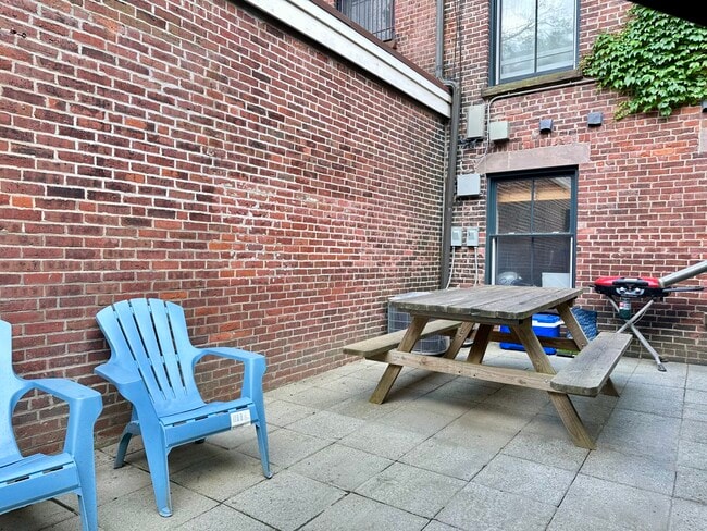 658 Massachusetts Ave