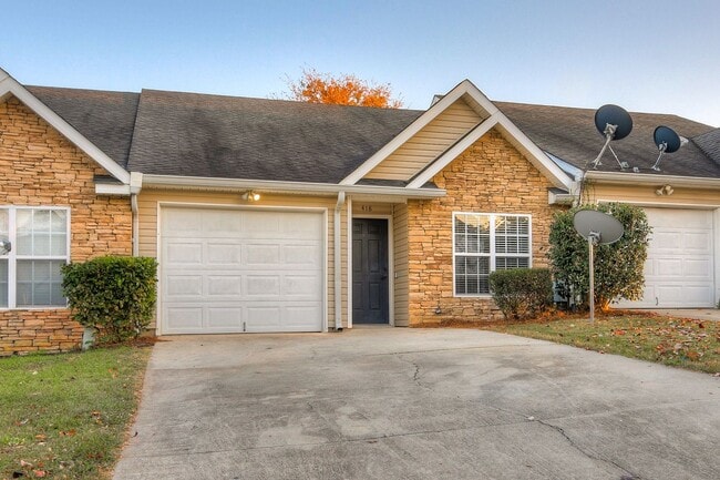 property at 418 Northrop Pl