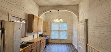 605 N 4th St in Orange, TX - Building Photo - Building Photo