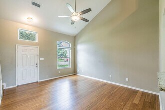 2313 Maedell Dr in Killeen, TX - Building Photo - Building Photo