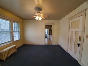 2221 Olive St-Unit -1 in Cedar Falls, IA - Building Photo - Building Photo