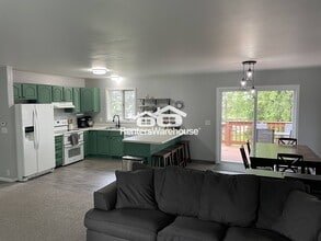 650 Willow St in Baldwin, WI - Building Photo - Building Photo