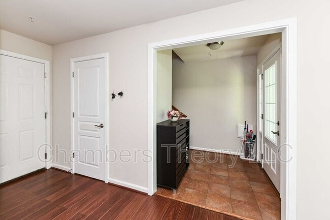 3125 Blue Barn Way in Fairfax, VA - Building Photo - Building Photo
