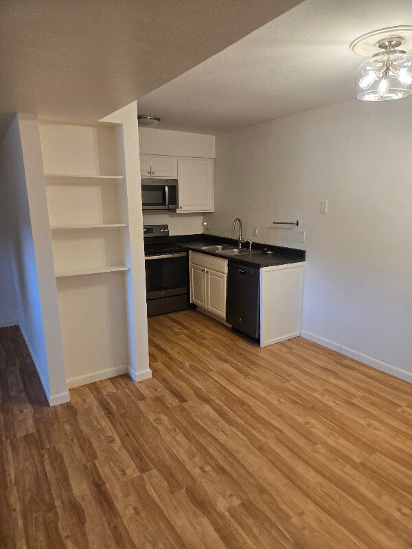 5300 E Cherry Creek S Dr in Denver, CO - Building Photo - Building Photo