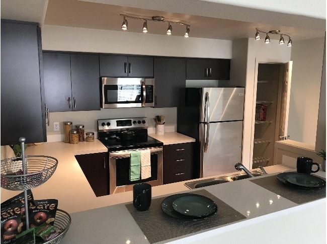 Edgewater Luxury Apartments