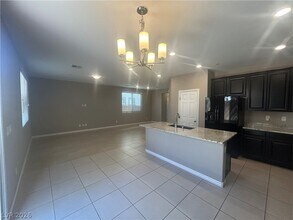 917 Bluebell Brook St in Henderson, NV - Building Photo - Building Photo