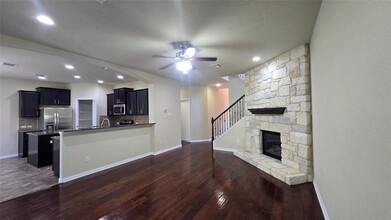 10908 Vetters in Austin, TX - Building Photo - Building Photo