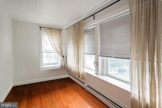 400 N 32nd St in Philadelphia, PA - Building Photo - Building Photo