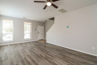 1025 Maidenhair Ln in Crowley, TX - Building Photo - Building Photo