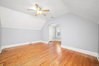 2334 N 74th Ave, Unit 2 in Elmwood Park, IL - Building Photo - Building Photo