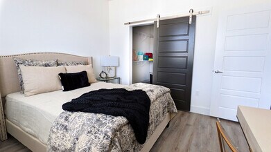 City Place at Celebration Pointe in Gainesville, FL - Foto de edificio - Building Photo