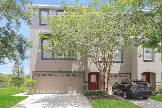 2421 Lexington Oak Dr