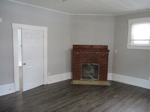 610 S 5th St-Unit -B in Terre Haute, IN - Building Photo - Building Photo