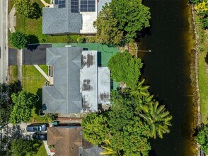 1420 NW 56th Ave in Lauderhill, FL - Building Photo - Building Photo