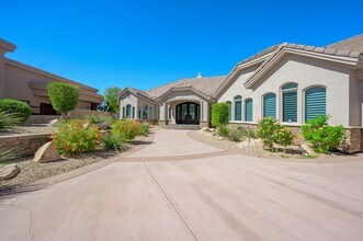 1362 Pioneer Trail in Bullhead City, AZ - Building Photo - Building Photo