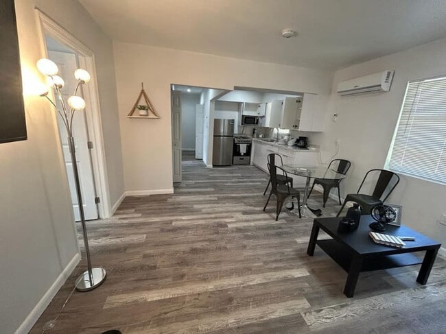 2655 SW 24th Ave in Miami, FL - Building Photo - Building Photo