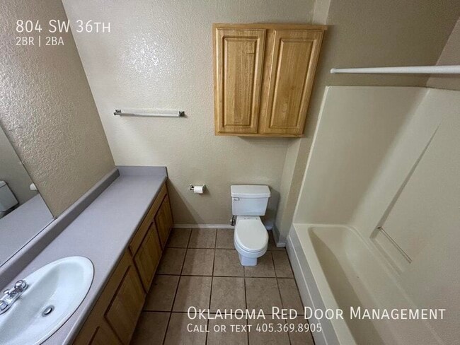 804 SW 36th St in Moore, OK - Building Photo - Building Photo