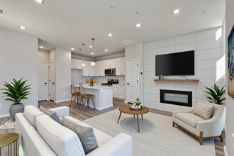 6932 Huddersfield Pl in Castle Pines, CO - Building Photo - Building Photo