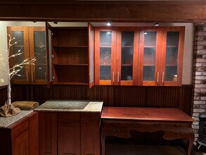 19471 Madrone Ct in Los Gatos, CA - Foto de edificio - Building Photo