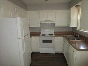 3017 W Sycamore Cir in Euless, TX - Building Photo - Building Photo