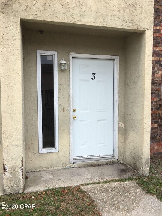 6101 Harvey St in Panama City, FL - Building Photo