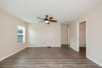15621 Briar Forest Dr in Conroe, TX - Building Photo - Building Photo