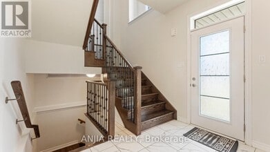 1 Gunn Ave in Brant, ON - Building Photo - Building Photo