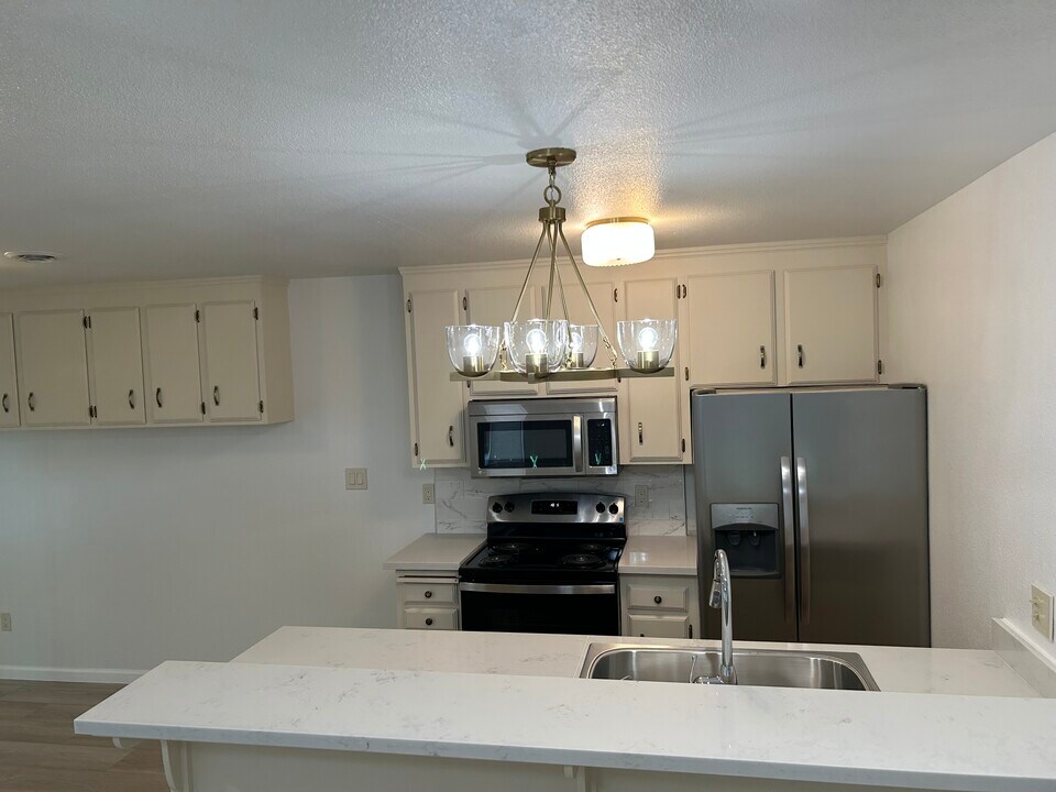 434 S Lincoln Way, Unit #1 in Galt, CA - Foto de edificio
