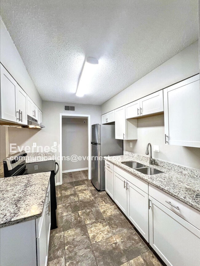 3997 Tuscany Dr in Memphis, TN - Building Photo - Building Photo