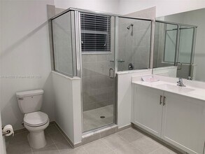 2677 SE 12th St in Homestead, FL - Building Photo - Building Photo