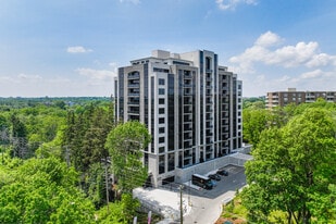 The Saint James in London, ON - Building Photo