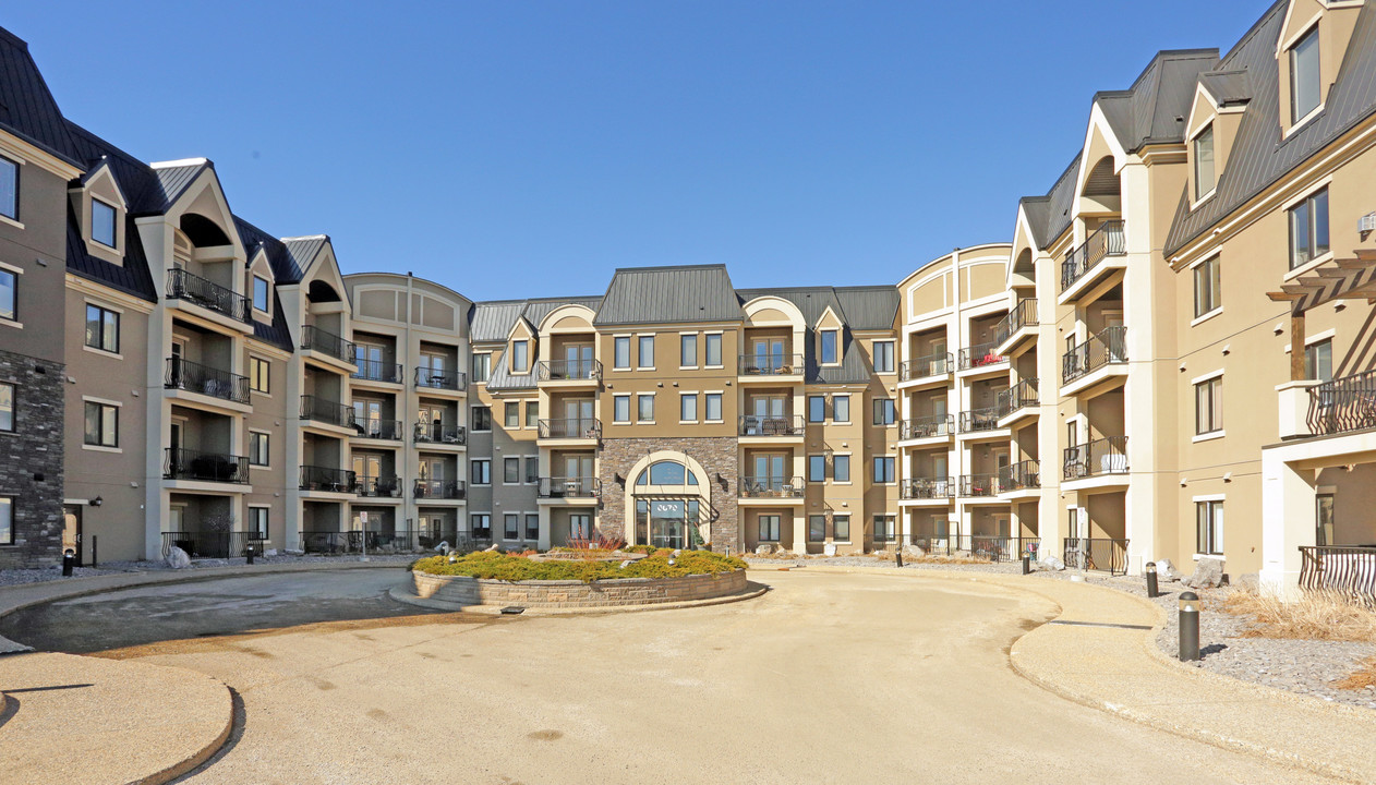 Waterstone Condominiums in Edmonton, AB - Building Photo